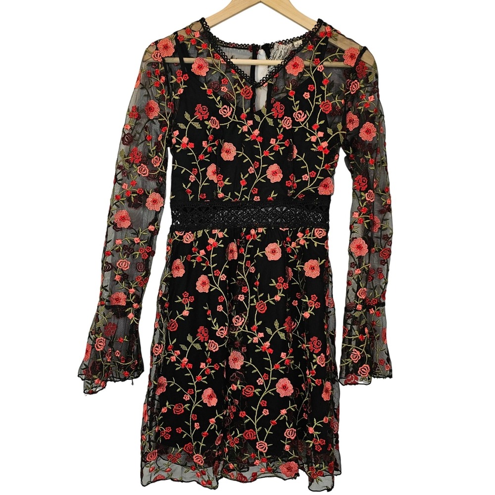Ultra Pink Black Floral Embroidered Long‎ Sleeves Short Dress Size Small